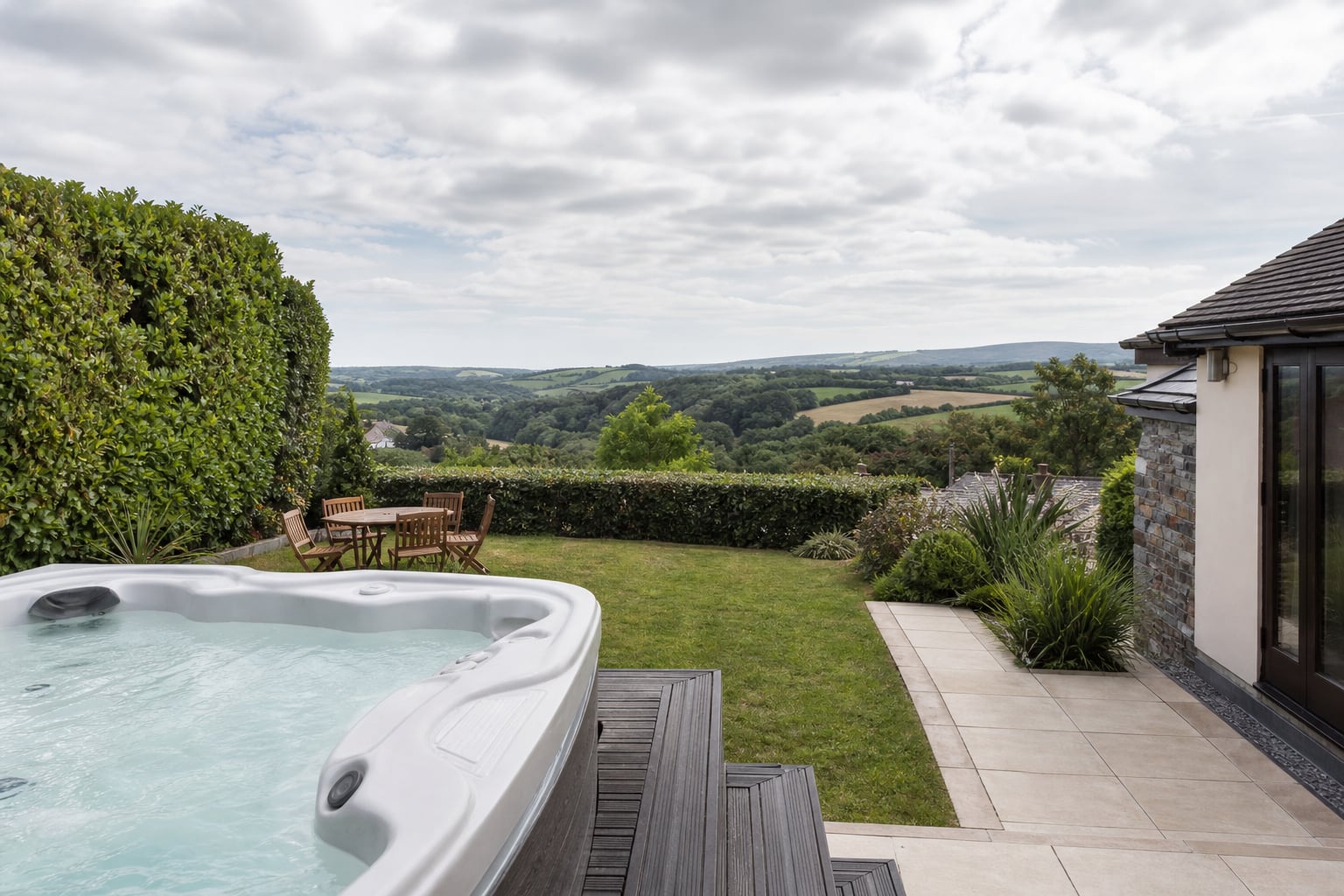 Wide context of the Ivybridge holiday spa