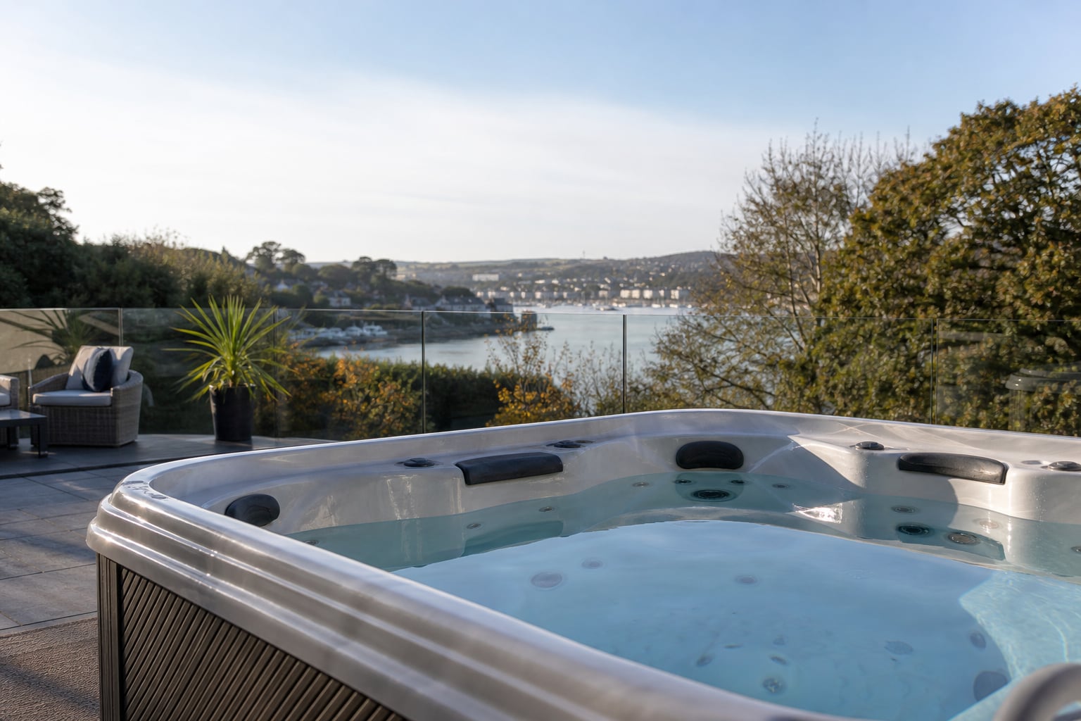 Kingsbridge estuary-town holiday-let spa
